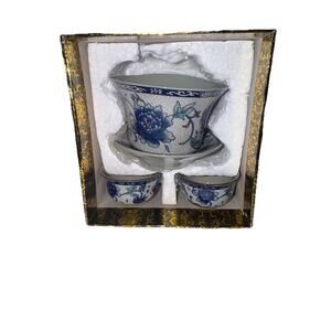 Vintage Oriental Signed Blue Floral Asian Teapot With 2 Tea Cups